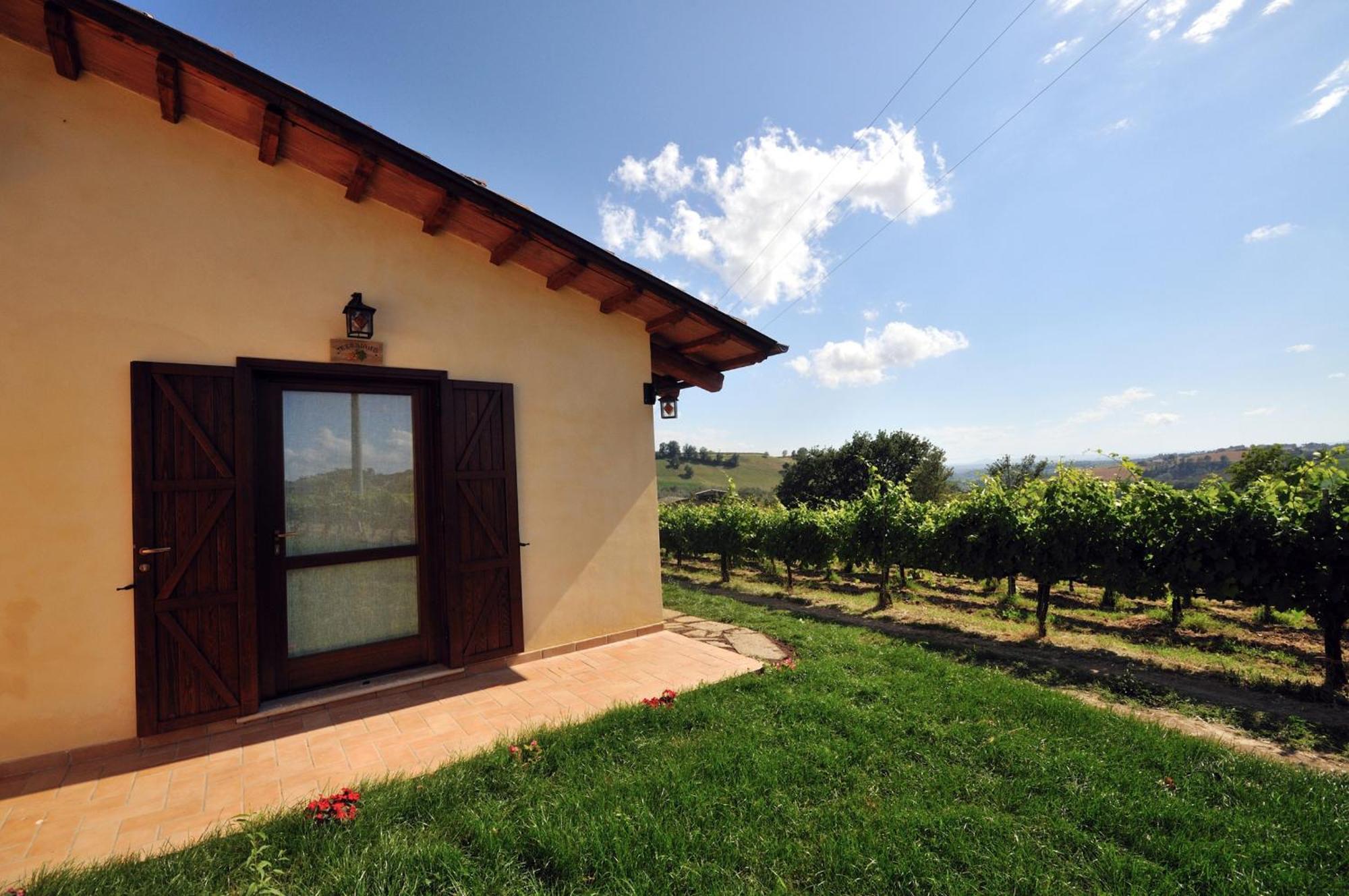 Agriturismo Casale Contessa Montebuono  Exterior photo